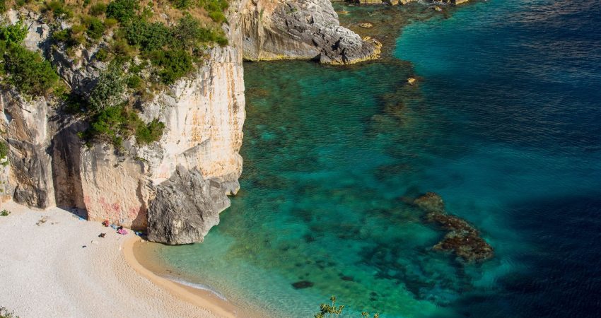 Njoftim Publik për Hapjen e Aplikimeve për Ushtrimin e Veprimtarisë si Stacion Plazhi për Sezonin Turistik Veror 2026